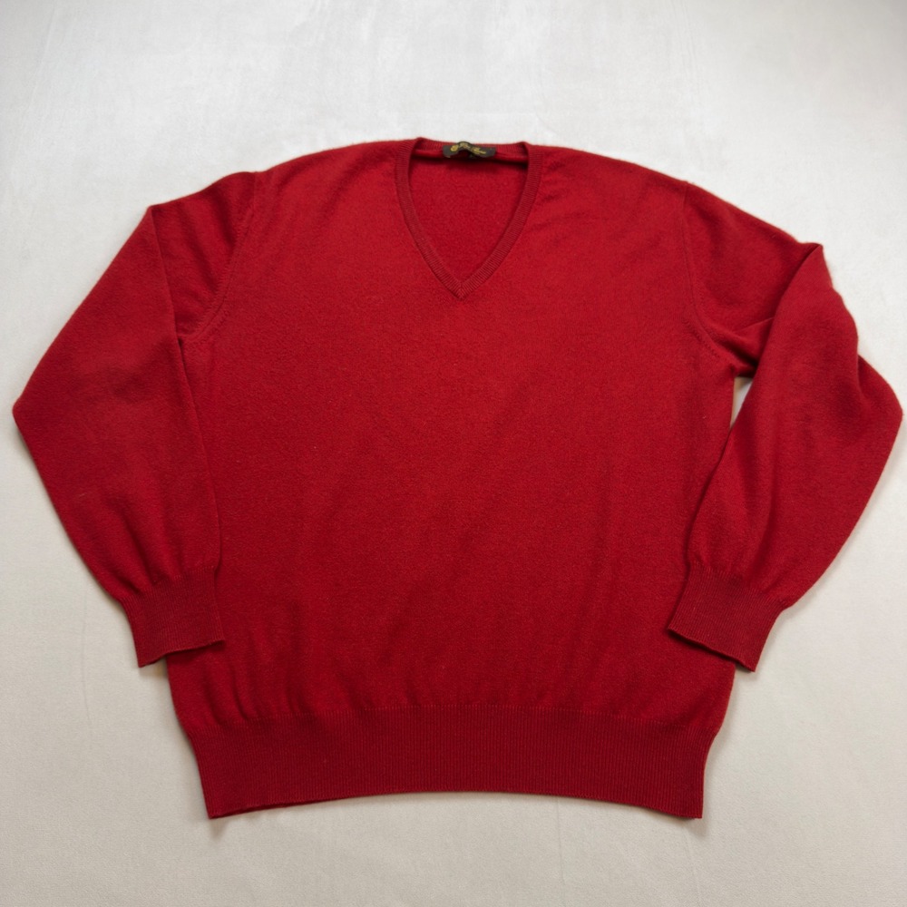 Loro Piana Red V Neck 100% Cashmere Sweater Men's Size 52/US L-XL Made in Italy